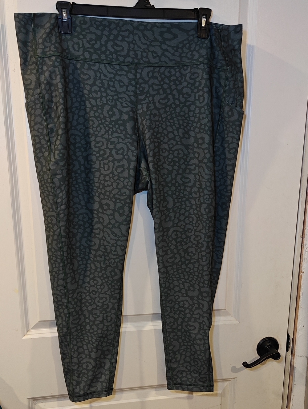 tek gear Olive Green Animal-Print High-Waist Leggings